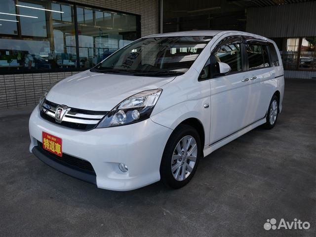 Toyota Isis 1.8 CVT, 2014, 31 000 км