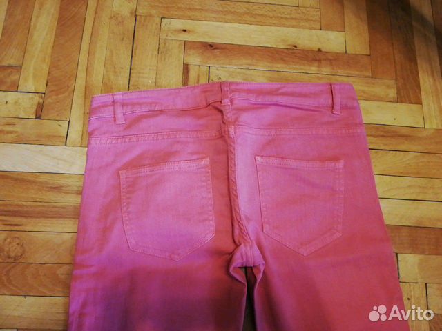 Джинсы Zara на пуговицах розовые 38р-р