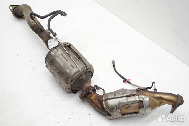 Приёмная труба в сборе с катализаторами правая Той Приёмная труба в сборе с катализаторами правая Той