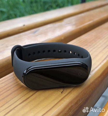 Фитнес браслет Xiaomi Mi band 4