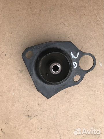 Опора двс Toyota Prius 20