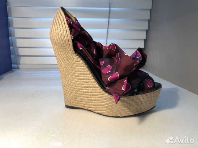 Босоножки Gucci