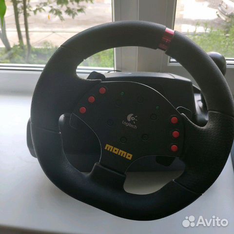 Руль Logitech momo Racing Force Feedback Wheel