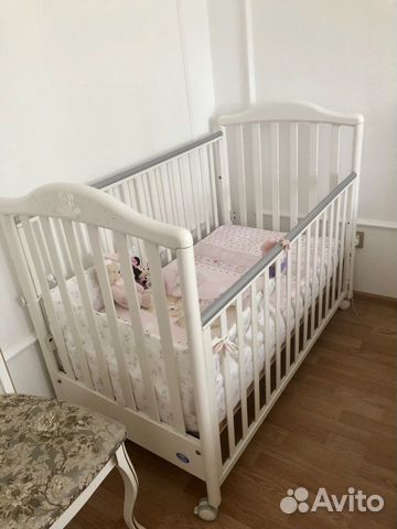 Детская кроватка с матрасом и комод Pali Детская кроватка с матрасом и комод Pali