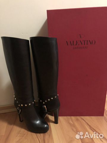 Сапоги женские Valentino Garavani 39 размер Сапоги женские Valentino Garavani 39 размер