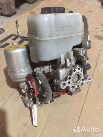 Блок ABS Toyota Land Cruiser Prado 150 3.0D Блок ABS Toyota Land Cruiser Prado 150 3.0D