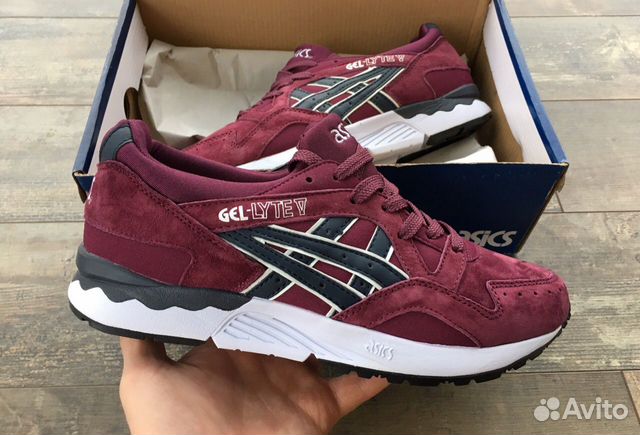 Кроссовки Asics