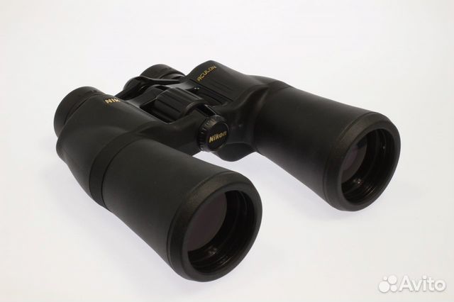 Дневной бинокль Nikon Aculon 7x50
