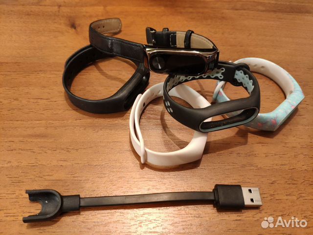 Xiaomi mi band 2 + браслеты к нему