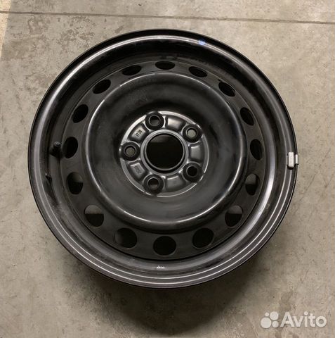 Диски(ориг.) +колпаки+гайки на Toyota Corolla Е180 Диски(ориг.) +колпаки+гайки на Toyota Corolla Е180