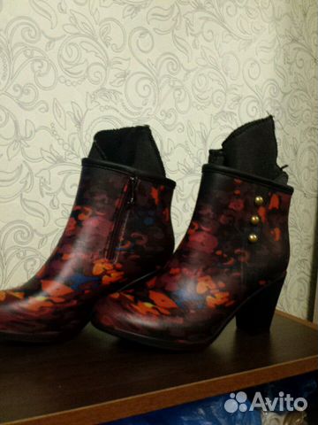 Резиновые сапожки 40 размер Резиновые сапожки 40 размер