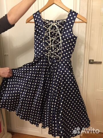 Платье-пачка в горох с бантом Платье-пачка в горох с бантом