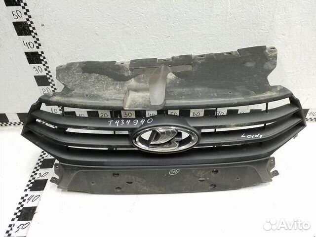 Решетка радиатора LADA Vesta Решетка радиатора LADA Vesta