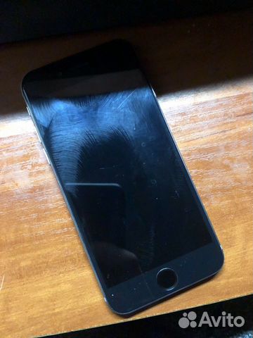 Телефон iPhone 6