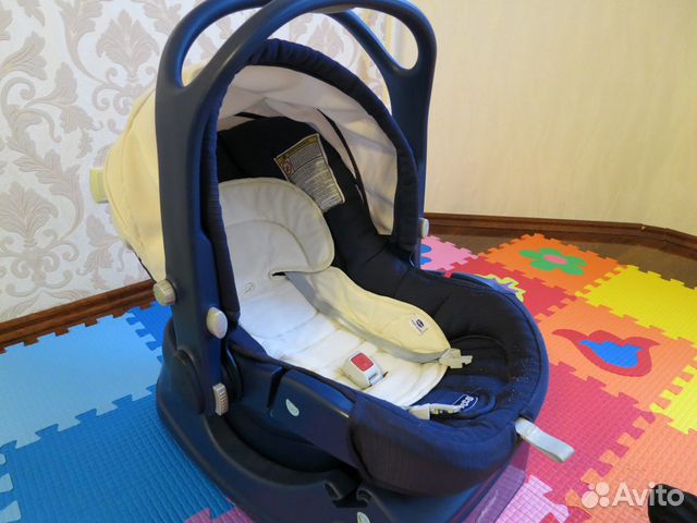 Автокресло Chicco Artsana Universal 0-13 Автокресло Chicco Artsana Universal 0-13