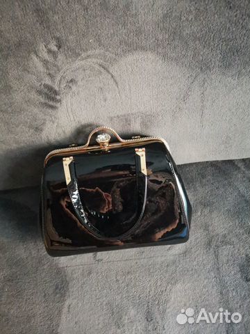 Сумочка для дамы лаковая