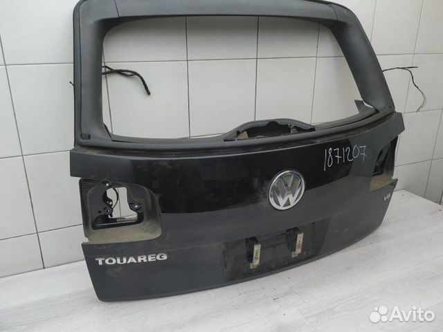 Крышка багажника 7L6827025AR VW Touareg 2002-2010 Крышка багажника 7L6827025AR VW Touareg 2002-2010