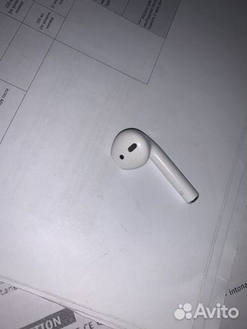 Правый наушник от airpods Правый наушник от airpods
