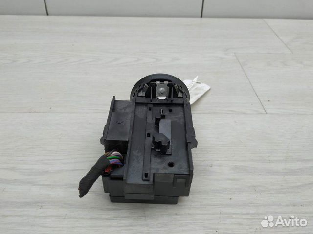 Замок зажигания 3C0905843AE VW Passat (B7) 2011-20 Замок зажигания 3C0905843AE VW Passat (B7) 2011-20