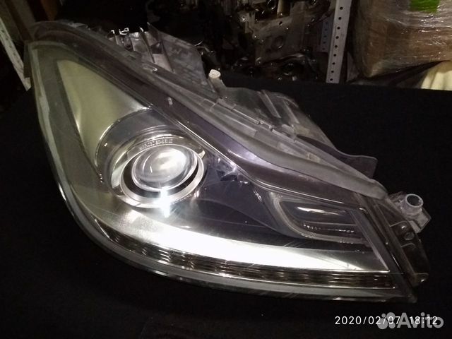Фара Mercedes W204 рестайлинг правая Фара Mercedes W204 рестайлинг правая