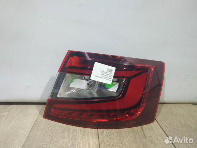 Фонарь диодный правый бу Skoda Octavia A7 OEM 5E59 Фонарь диодный правый бу Skoda Octavia A7 OEM 5E59