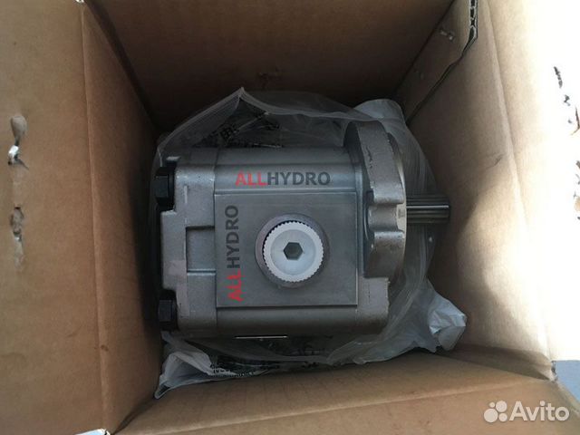 Пилотный гидронасос Hitachi ZX160W 9227087 Пилотный гидронасос Hitachi ZX160W 9227087