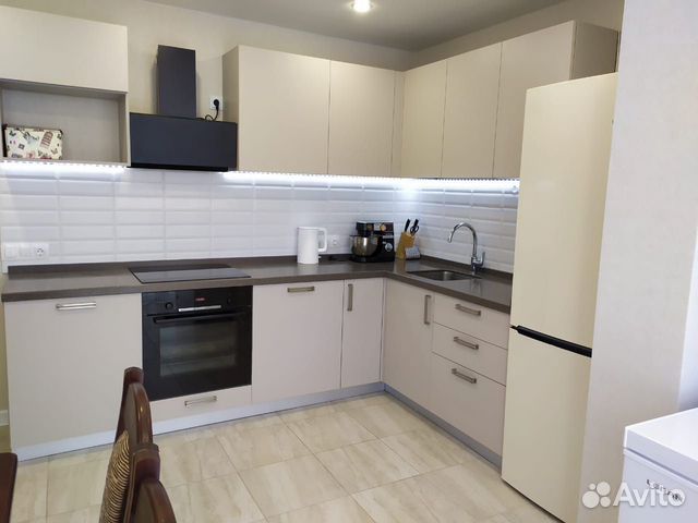 2-к квартира, 60 м², 8/17 эт.