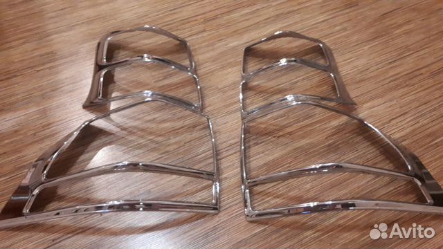 Накладка на стоп Toyota land Cruiser Prado 2010г