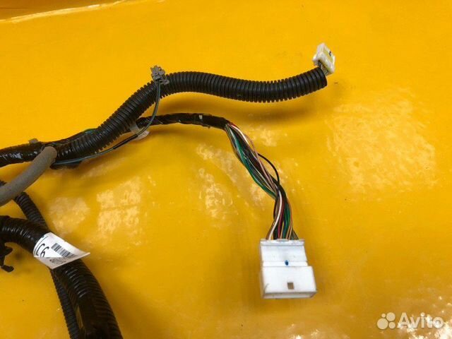 Проводка двери передняя левая Nissan Patrol Y62