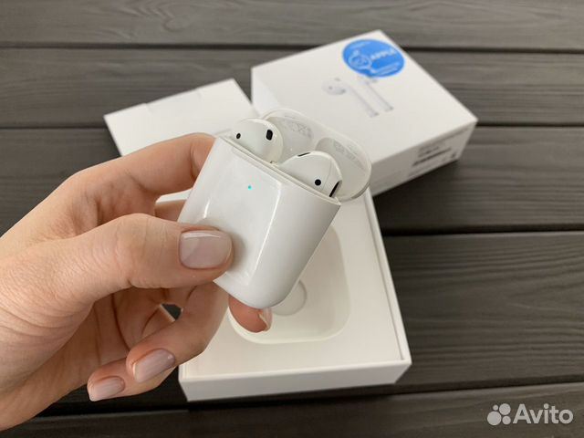 AirPods Wireless Case (2-го поколения)