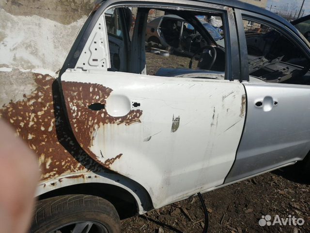 Дверь задняя правая