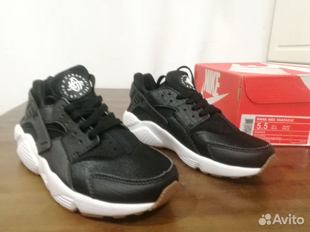 Новые кроссовки Nike Air Huarache Black White