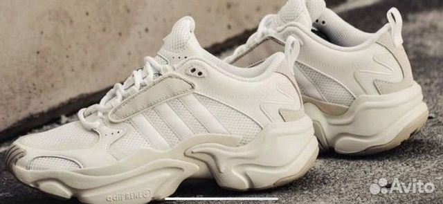 Кроссовки adidas Кроссовки adidas