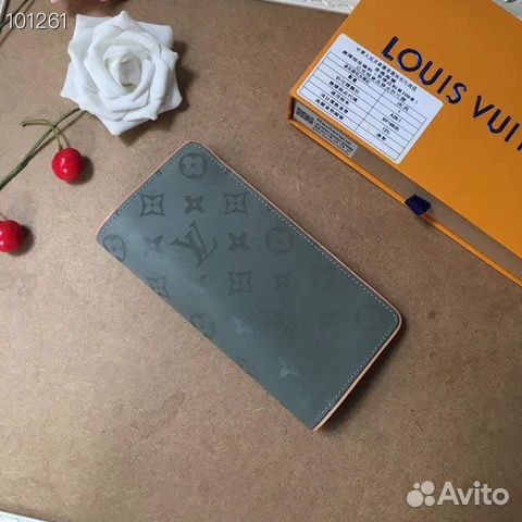 Новый кошелек бумажник Louis Vuitton Titanium Новый кошелек бумажник Louis Vuitton Titanium