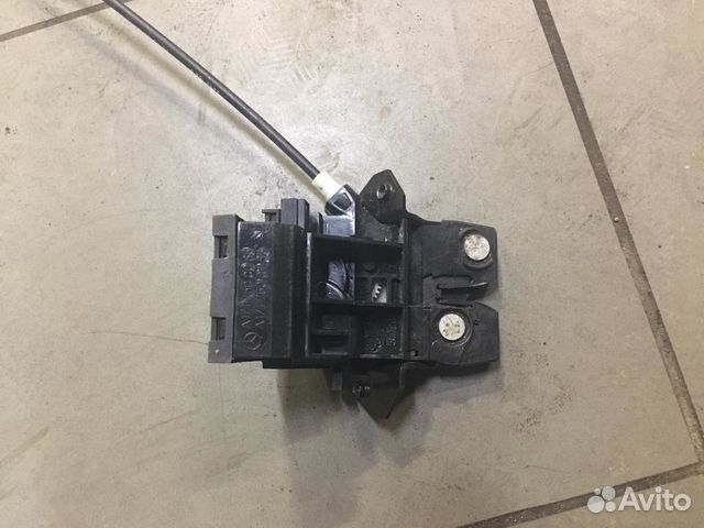 Замок багажника mercedes W203 W211 W209 W219 R171 Замок багажника mercedes W203 W211 W209 W219 R171