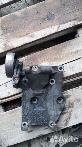 Кронштейн крепления генератора nissan expert y11