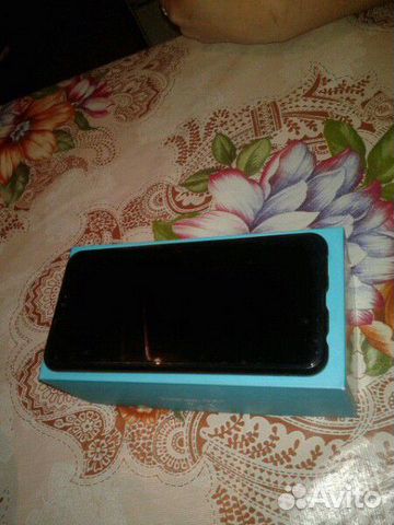 Телефон honor8x