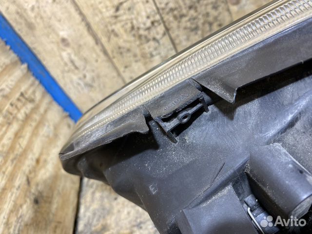 Фара передняя правая Volkswagen Golf 4 140842 Фара передняя правая Volkswagen Golf 4 140842