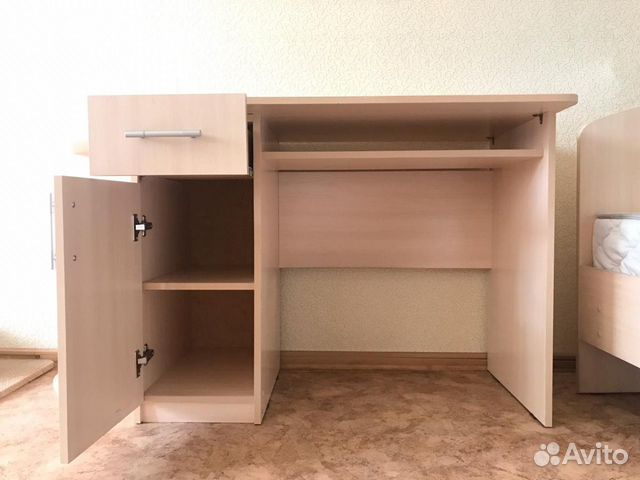 Стол письменный