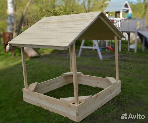 Деревянная песочница