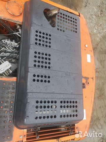Капот гусеничного hitachi
