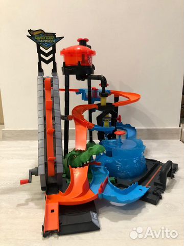 Трек Hot Wheels Невообразимая автомойка Трек Hot Wheels Невообразимая автомойка
