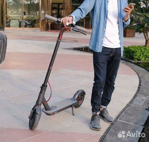 Электросамокат xiaomi mijia M365 new Электросамокат xiaomi mijia M365 new