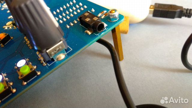Polaron DIY drum machine