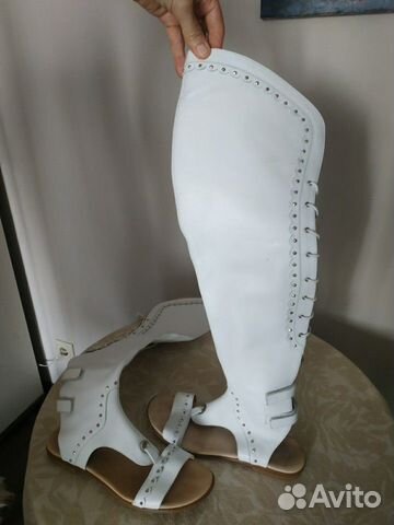 Босоножки-ботфорты из натуральной кожи