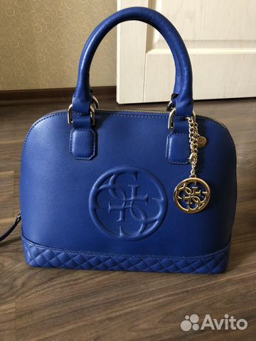 Сумка Guess в идеальном состоянии