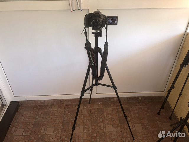 Зеркальный фотоаппарат Canon EOS 600D Зеркальный фотоаппарат Canon EOS 600D