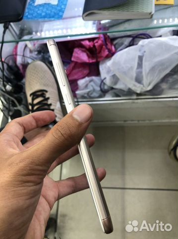 Телефон Xiaomi red mi 5plus 3/32 gold