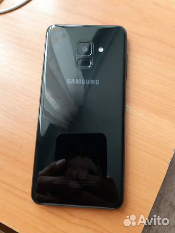 Телефон Samsung Galaxy A8 2018 Телефон Samsung Galaxy A8 2018