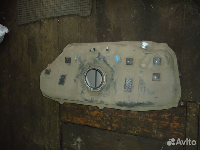 Hyundai Solaris 2 бензобак